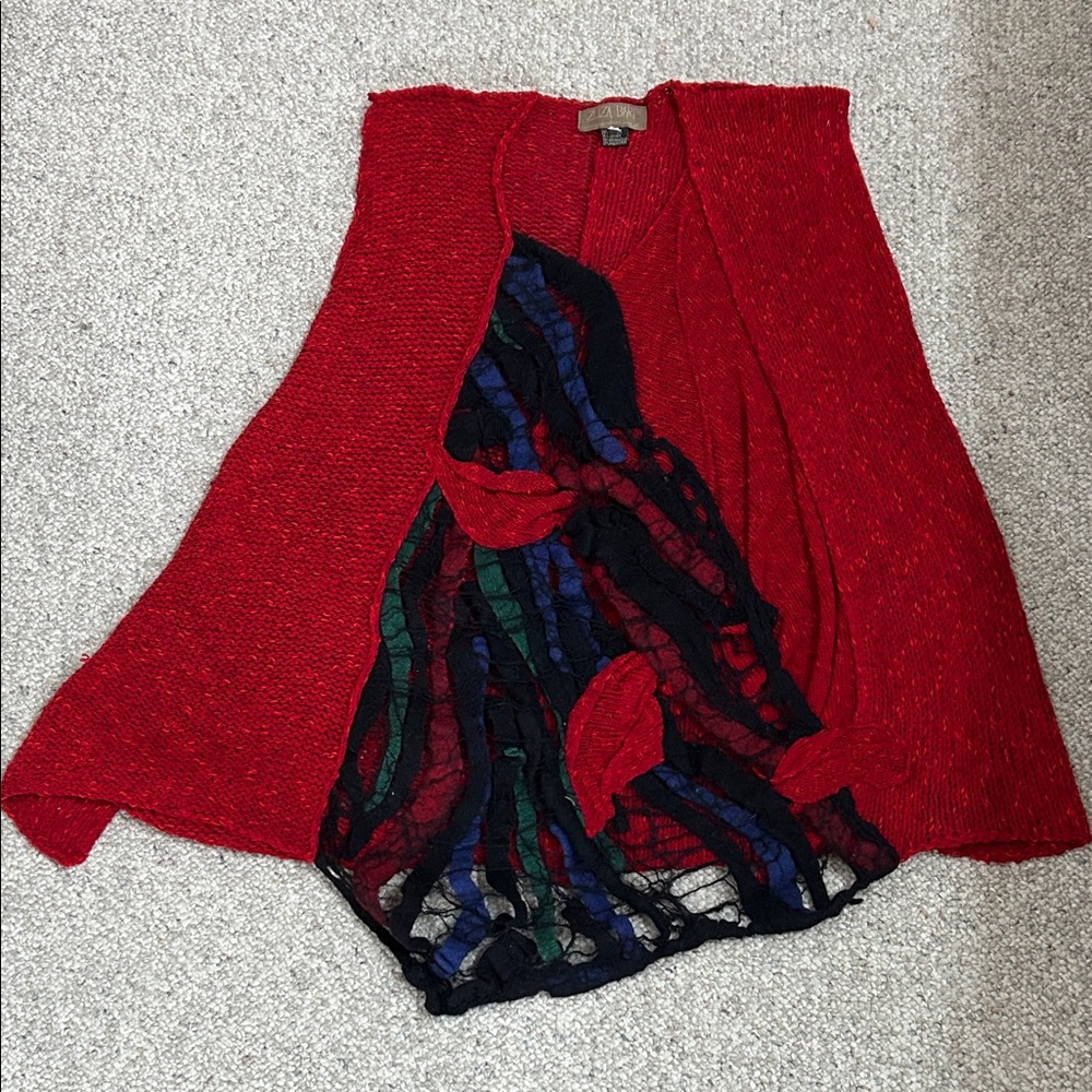 Zuza Bart Red Women's Sweater with Artistic Design